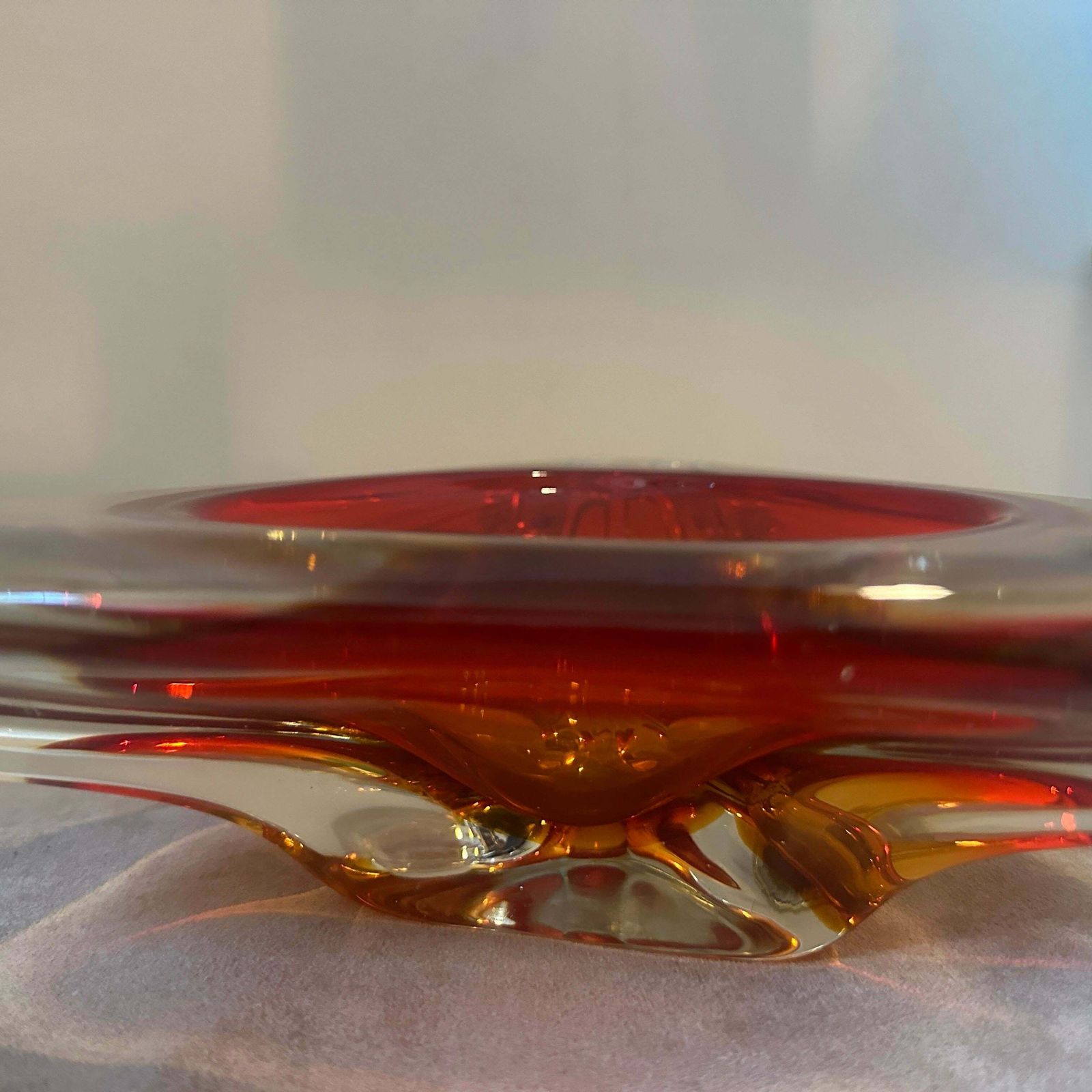 A 1960s Modernist Red Sommerso Murano Glass Large Triangular Ashtray By Seguso photo 493.0