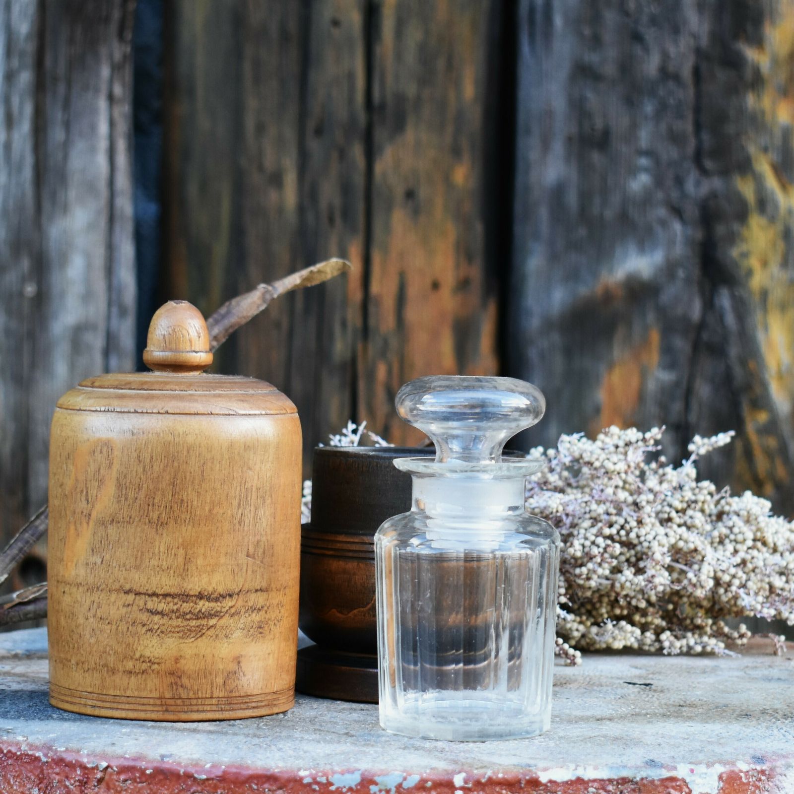 Antique 19th Century Wooden Apothecary Chemists Glass Bottle Travel Treen Case
