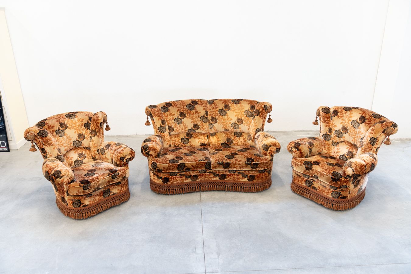 Small Lounge Composed Of A 3 Seater Sofa And 2 Armchairs, 1970s Baroque Style. photo for sale