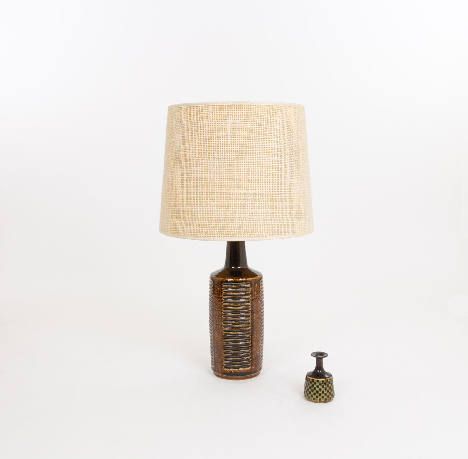 Chestnut Brown Dl/30 Table Lamp By Linnemann Schmidt For Palshus, 1960s photo furniture