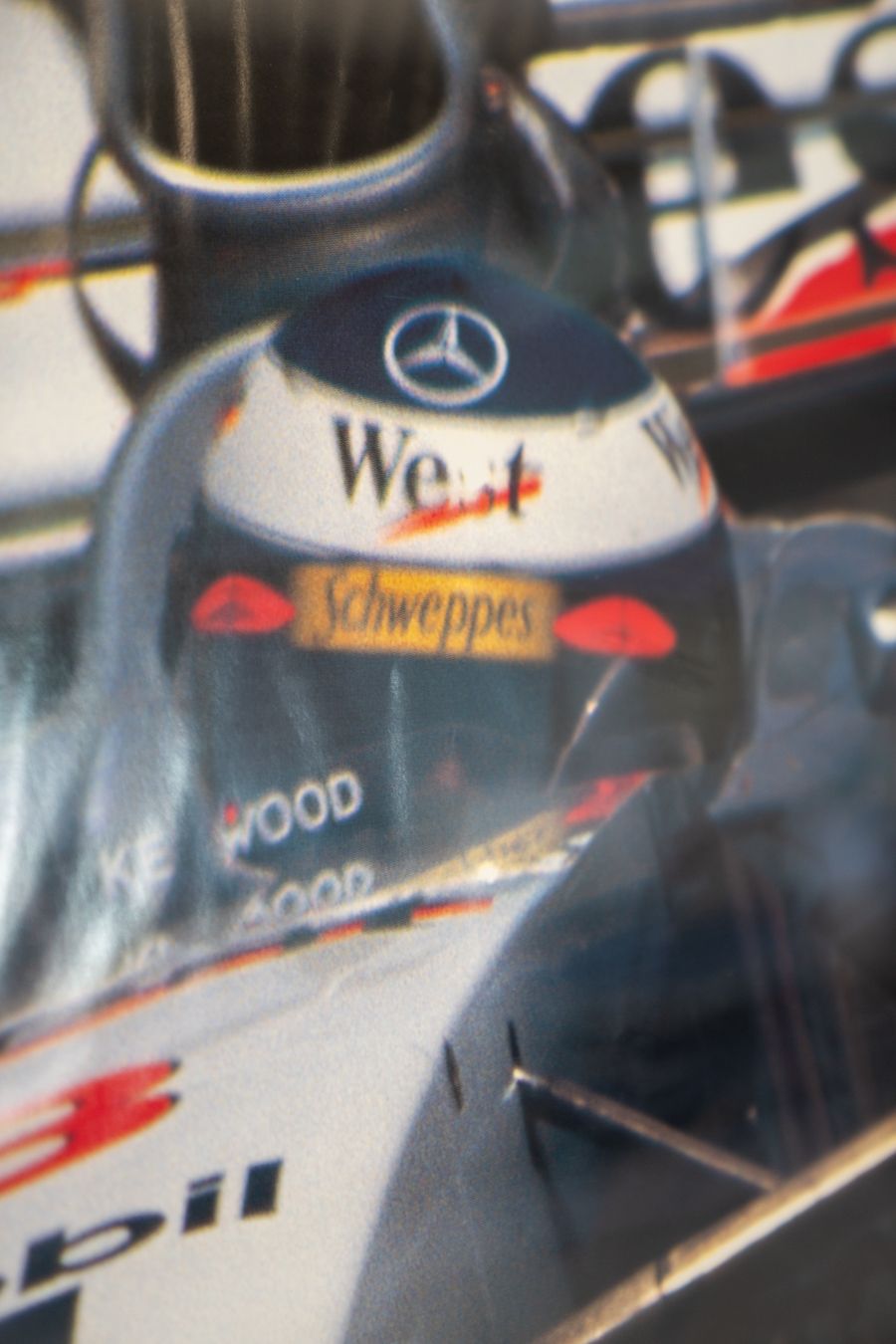 photo furniture Poster West Mclaren Mercedes, Fia Formula 1, 1998