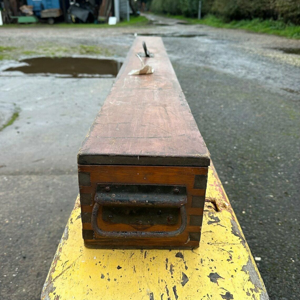 photo furniture Vintage Pine Salmon Fishing Rod Box