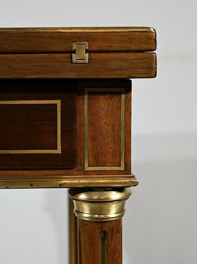 photo vintage Mahogany Handkerchief Games Table, Louis XVI Style, Napoleon III Period – Mid 19th Century