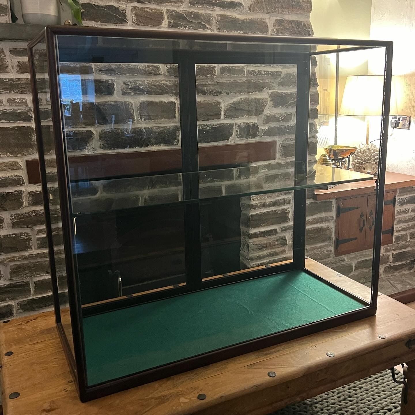 Antique Apothecary Display photo 700.0