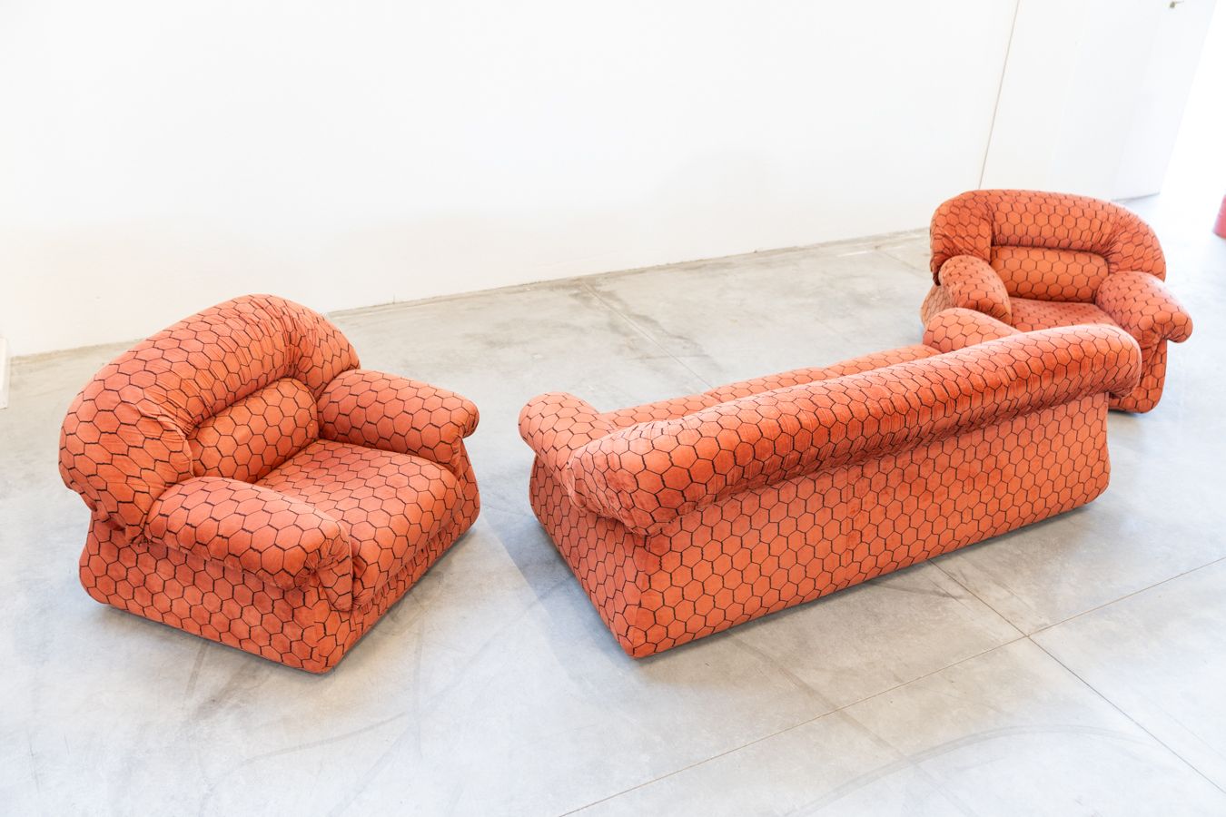 photo buy Vintage Lounge, Club Style, Consisting Of 3 Seater Sofa And 2 Armchairs, 1970s