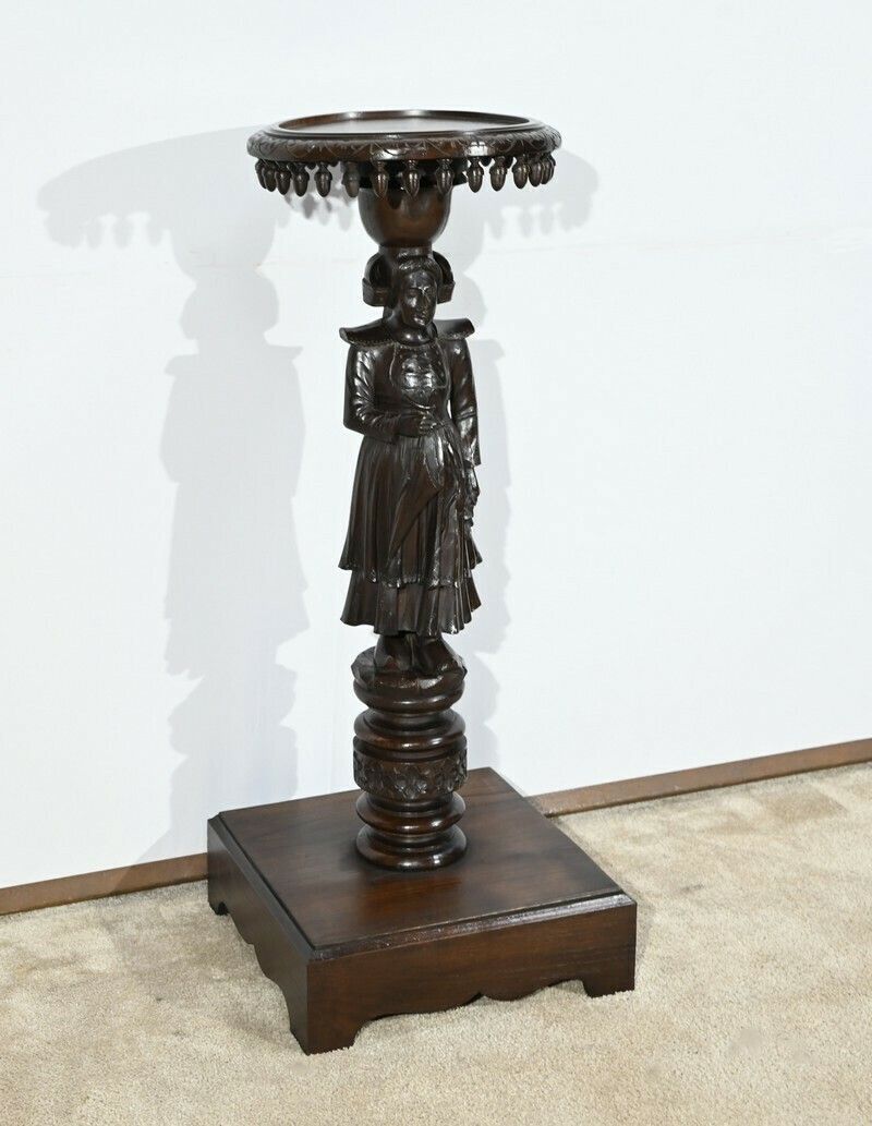 Chestnut Bolster – 1900, 1900s photo furniture