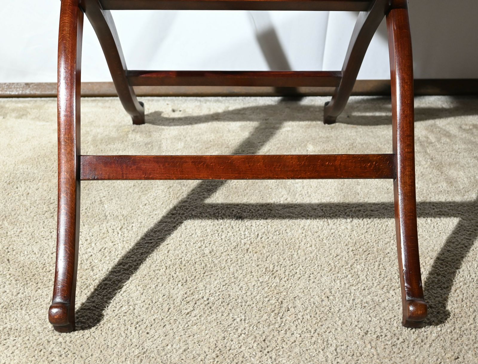 photo vinterior Pair Of Mahogany Games Tables, Stamped Hj Linton – 1920
