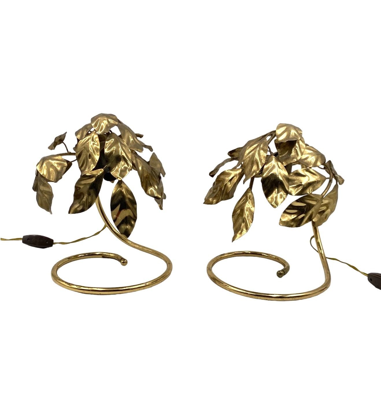 photo furniture Hollywood Regency Set Of 2 Brass Leaves Table Lamps, Bottega Gadda Italy, 1970s