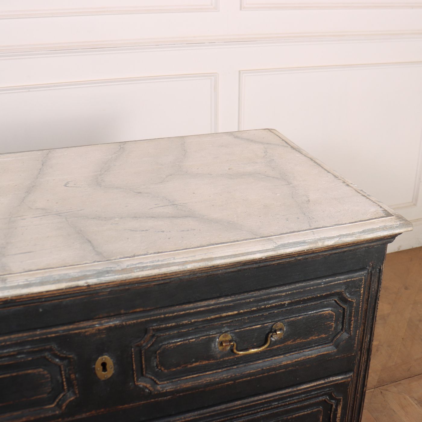 photo for sale 18th Century French Commode, 1700s