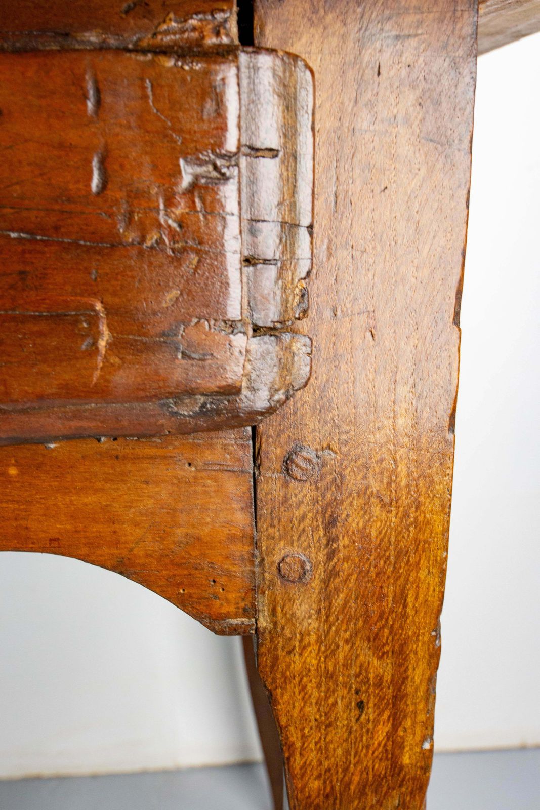 photo vinterior French 18th Century Poplar & Oak Writing Table Louis XV Period
