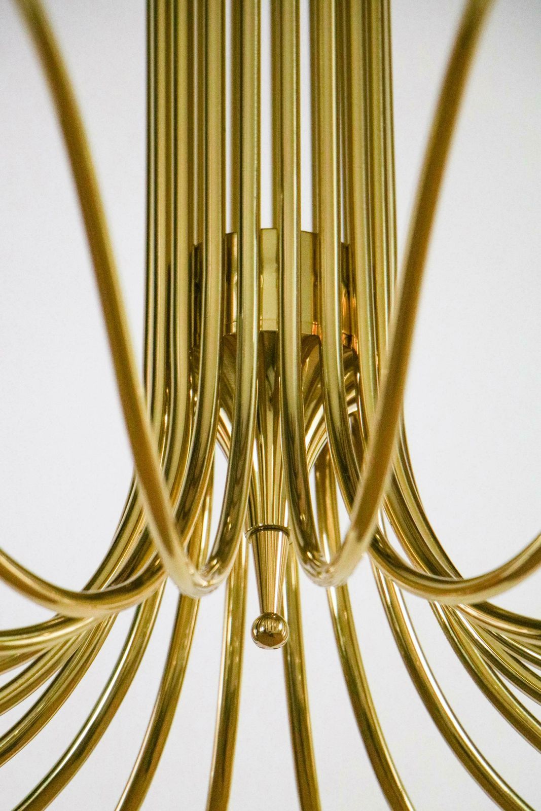 photo furniture Italian Mid Century 18 Lights Chandelier Attributed To Angelo Lelii For Arteluce