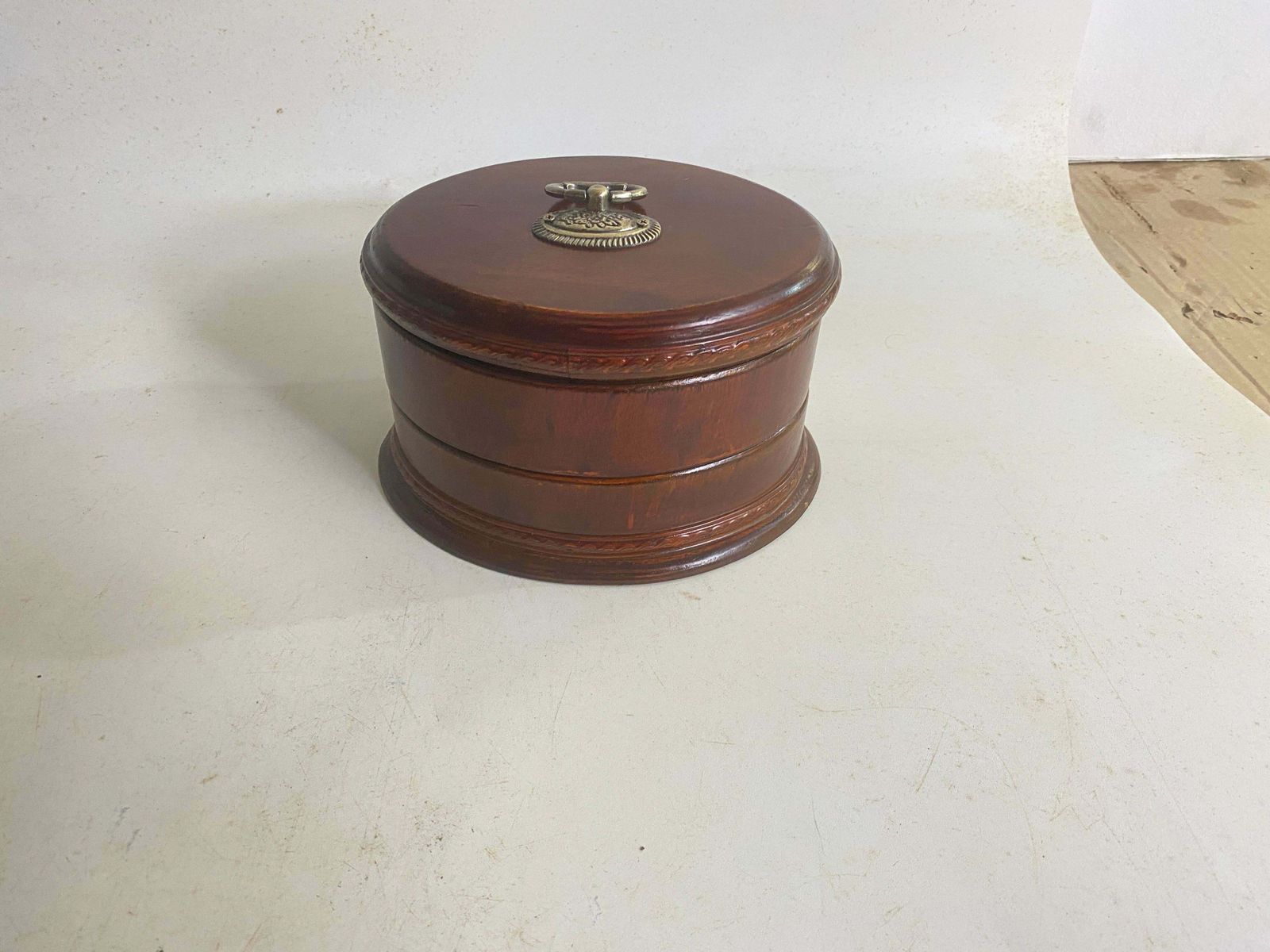 photo furniture Large Oval Jewelry Box, Color With With Internal Compartments France 19th