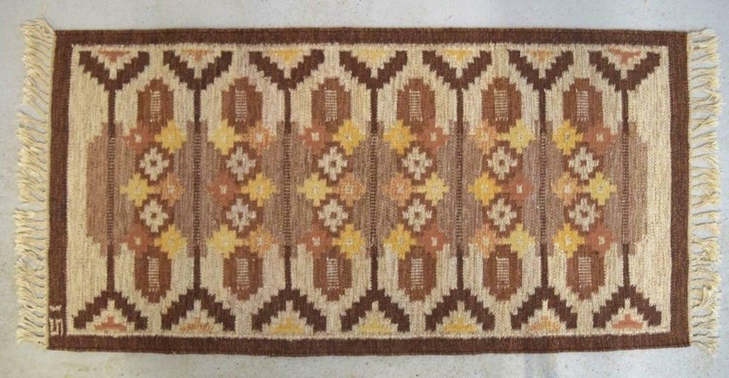 Ingegerd Silow For Rölakan, Sweden. Handmade Wool Rölakan Carpet. photo furniture