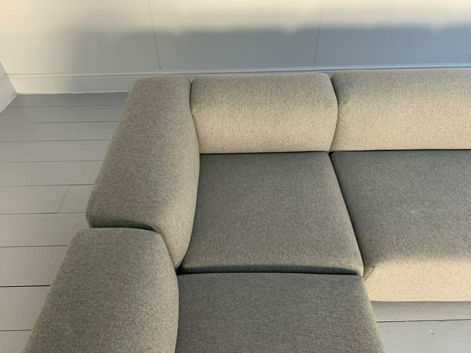 Vitra “Place” L Shape Sofa – In “Cosy” Grey Wool photo vinterior