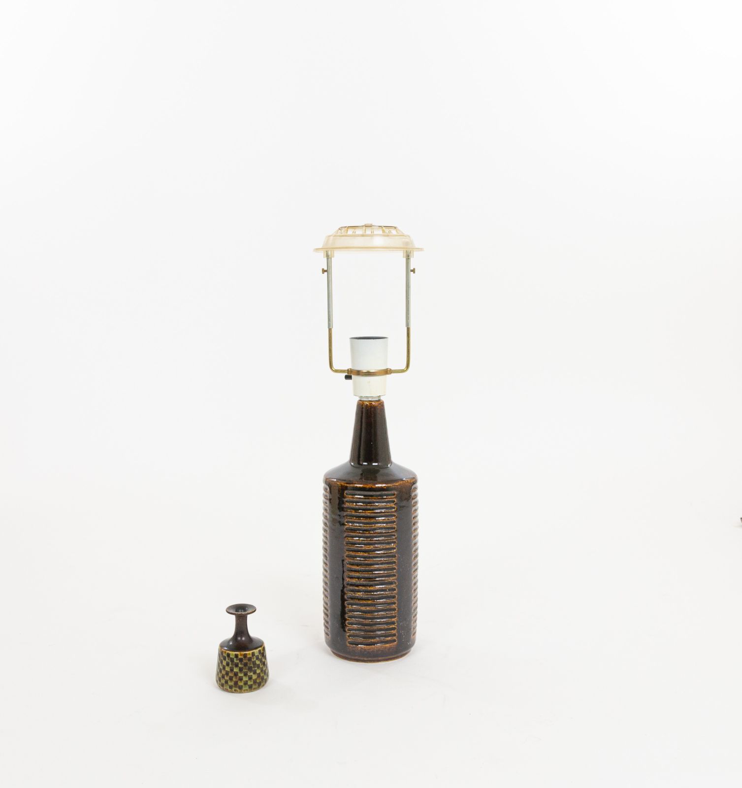 Dark Chocolate Brown Dl/30 Table Lamp By Linnemann Schmidt For Palshus, 1960s photo Lighting