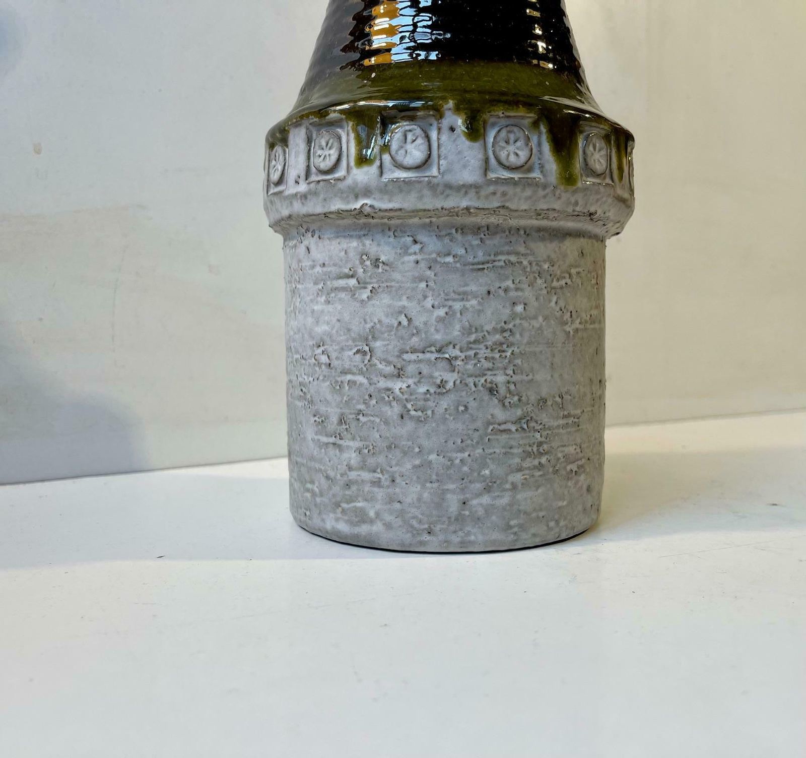 Glazed Italian Chamotte Stoneware Vase Attributed To Aldo Londi For Bitossi photo Home Decor