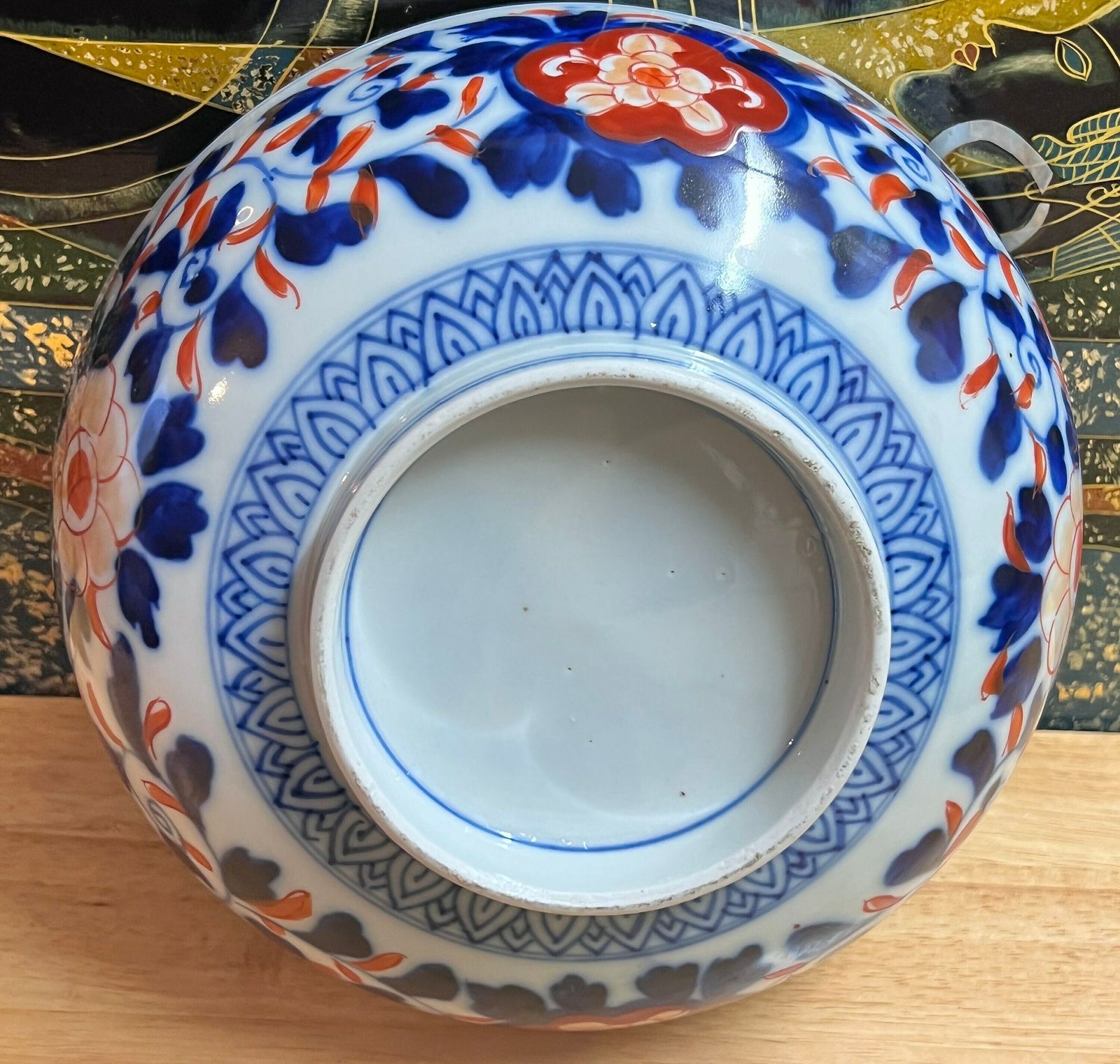 Antique Japanese Quality Imari Bowl Having Round Shaped Edge With Wonderful Hand Painted Flowers, Leaves And Flowers In Red, Blue, Green, photo vinterior