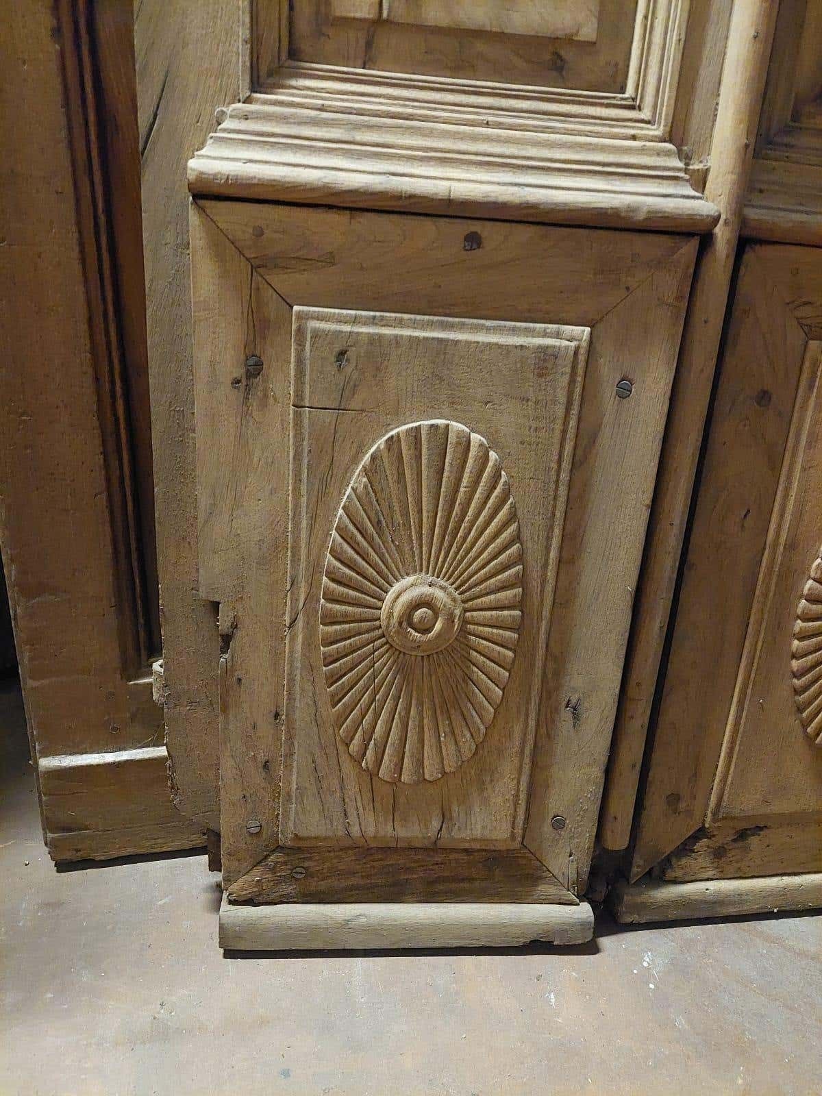 Old Double Entrance Door In Poplar Wood, Carved With Knocker, Italy photo Home Fixtures