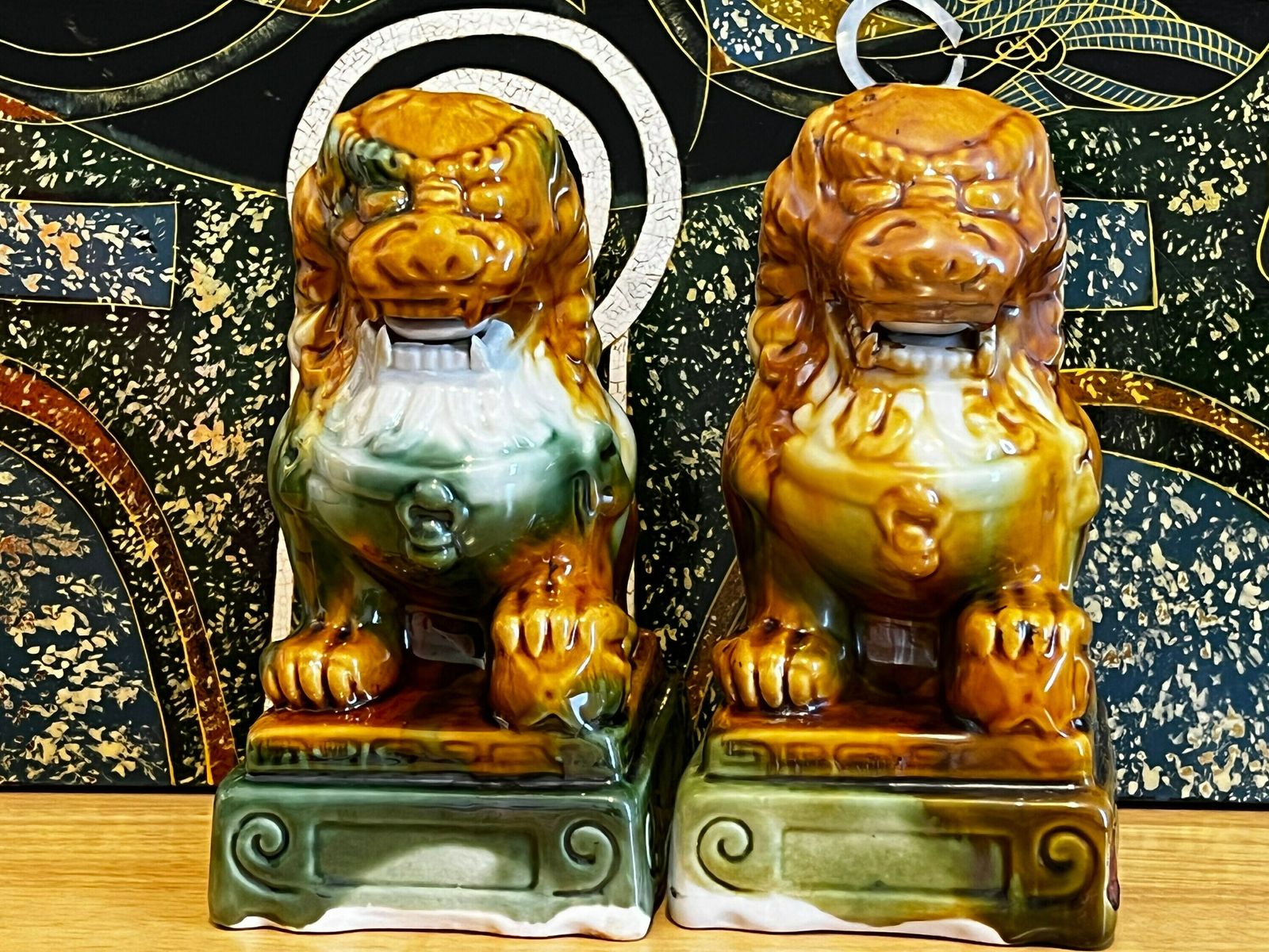 Chinese Majolica Famille Verte Foo Dogs On Stands , Majolica Orange Foo Dogs, Chinese Foo Dog Statues Figurine, Asian Home Decor photo vinterior