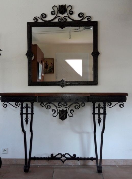 Huge Wrought Iron Mirror And Console   Coat Of Arms And Lily Flowers Decorations
