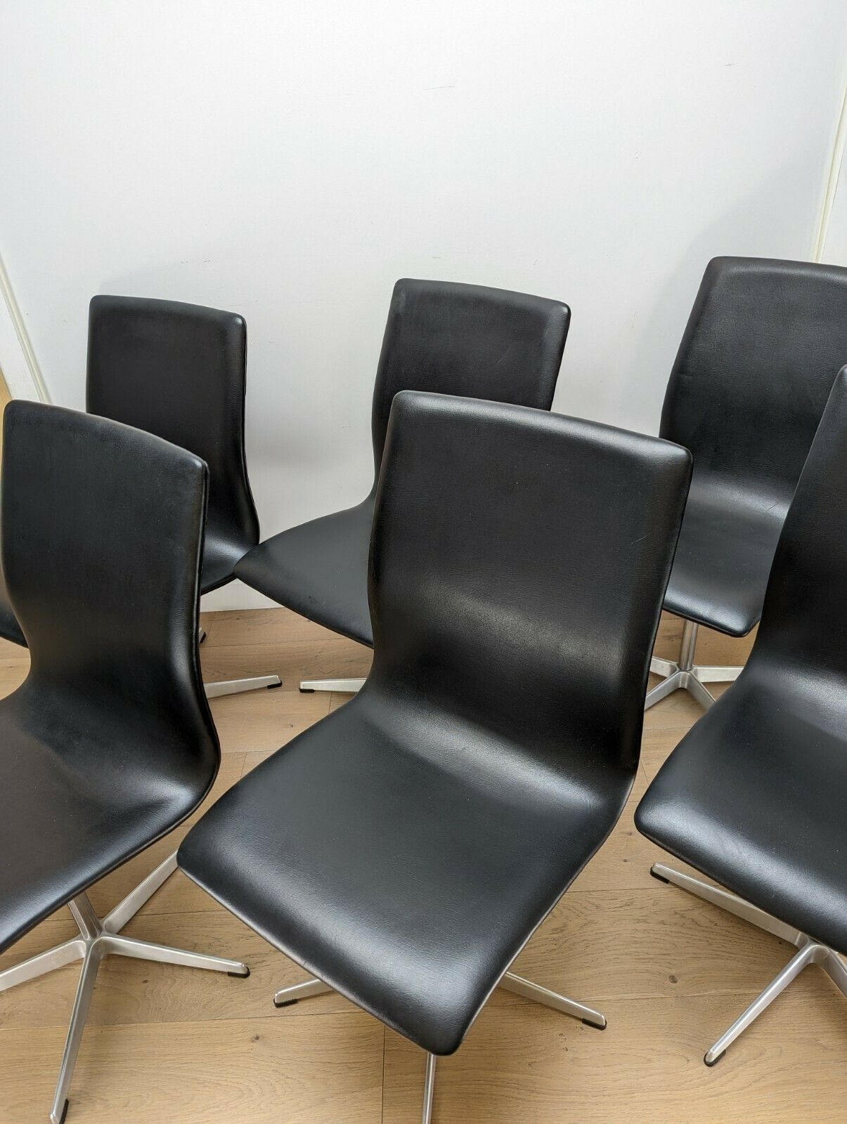 2 X Arne Jacobsen Oxford Chairs By Fritz Hansen   Denmark photo buy