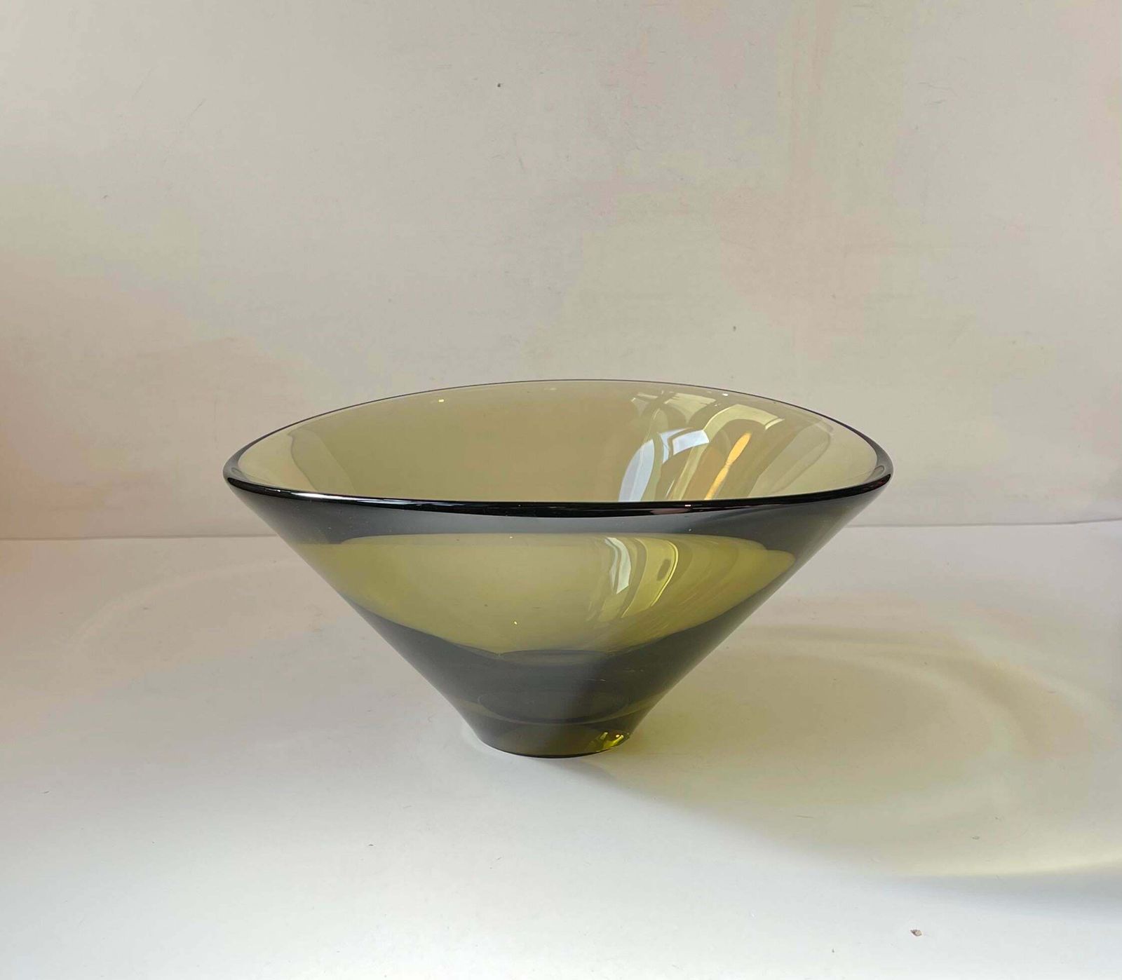 Disko Olive Green Centerpiece Glass Bowl By Per Lutken For Holmegaard, 1961 photo Home Decor