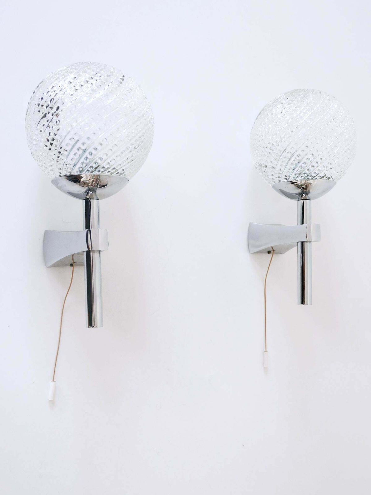 Set Of Two Lovely Mid Century Modern Textured Glass Sconces Or Wall Lamps 1970s photo buy