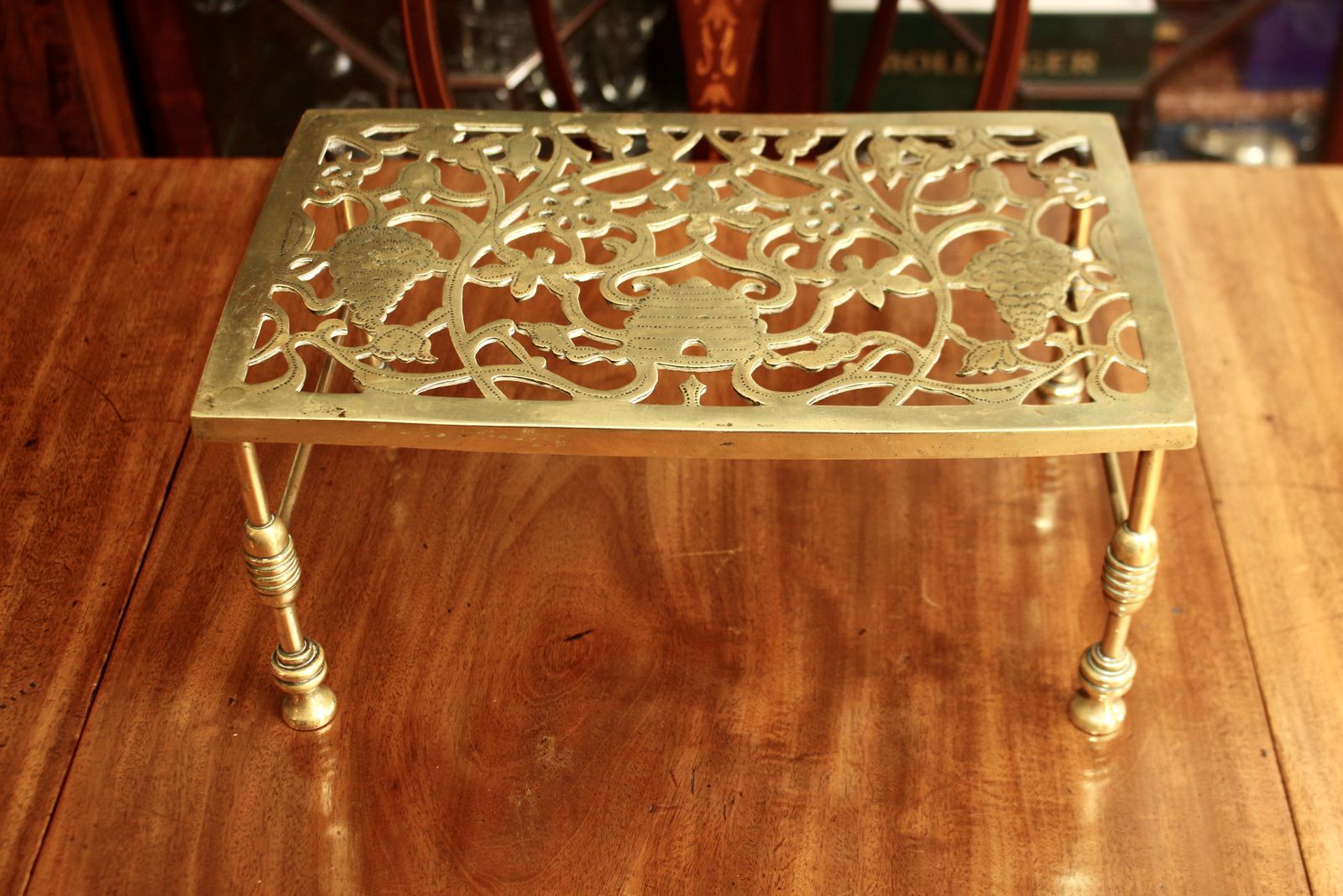 A Good Quality C19th Brass Pierced Trivet, Beehive Design / Beekeeper, Farmhouse photo furniture