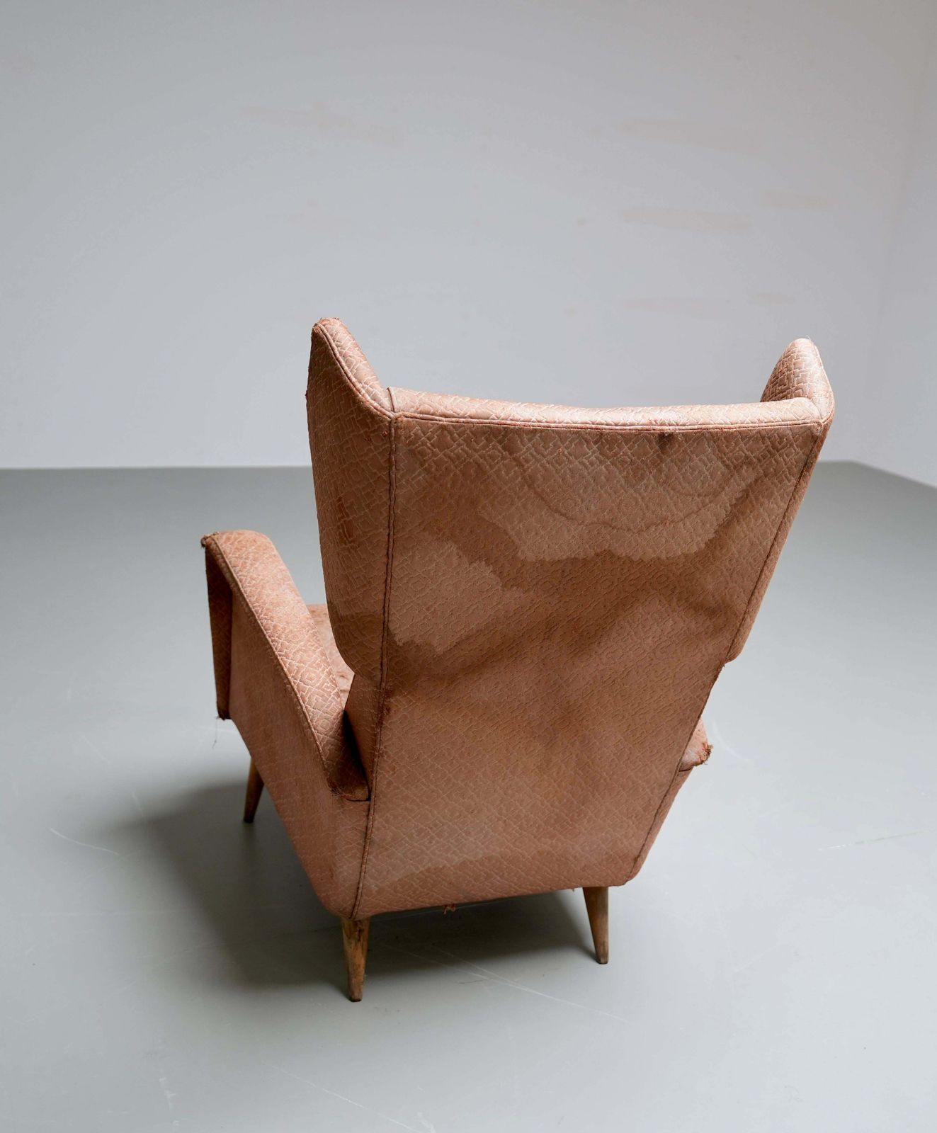 Gio Ponti Armchair 820 For Hotel Royal Napoli In Wood And Fabric, Italy, 1953 photo vinterior