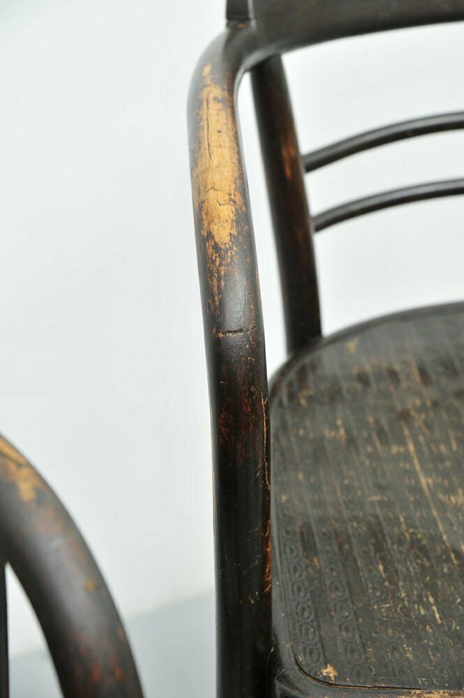 photo buy Model 6093 Chairs In Beech By Jacob & Josef Kohn, Vienna, Austria, 1890s, Set Of 2
