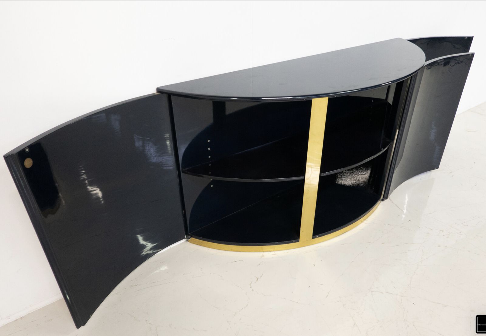photo furniture Mid Century Modern Bar, Mid 20th Century