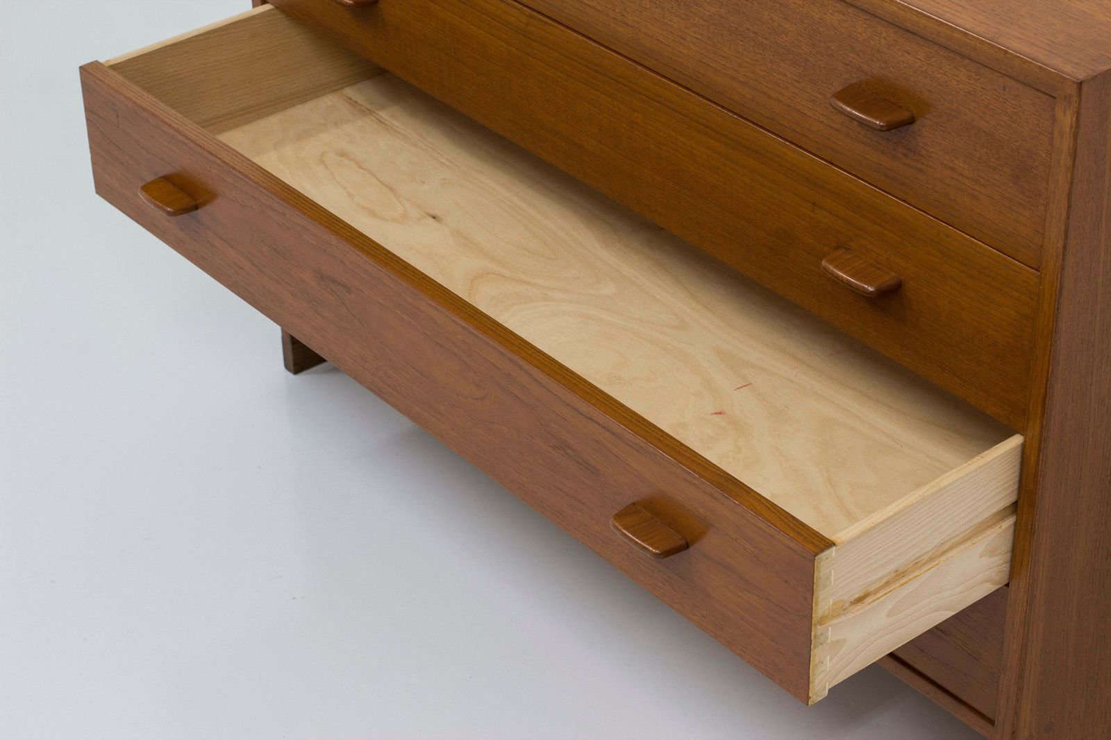 Ry16 Chest Of Drawers By Wegner photo vinterior