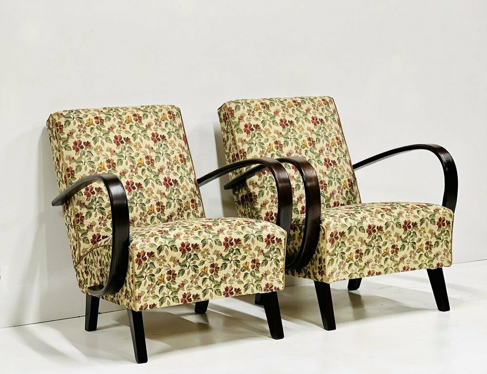 Vintage Armchairs By Jindrich Halabala, Set Of 2 photo for sale
