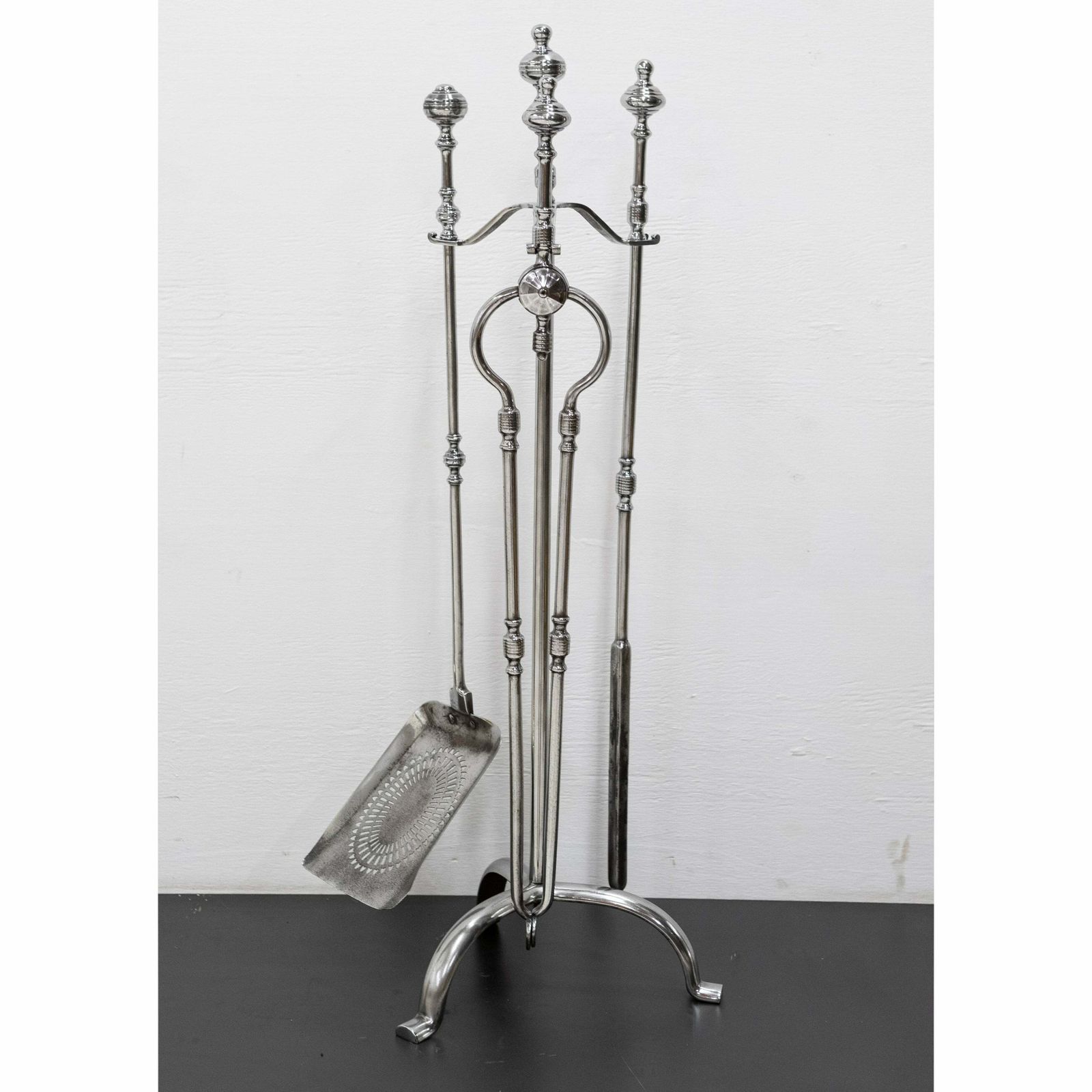 Antique Steel Fireplace Companion Set photo vinterior