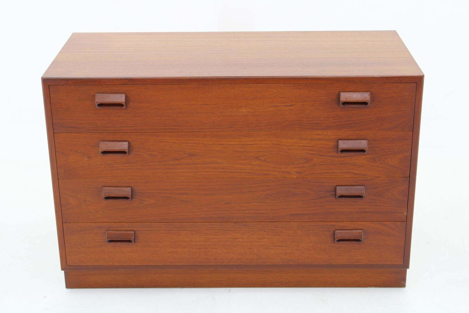 1950s Børge Mogensen Chest Of Drawers In Teak By Søborg Møbelfabrik, Denmark photo vintage