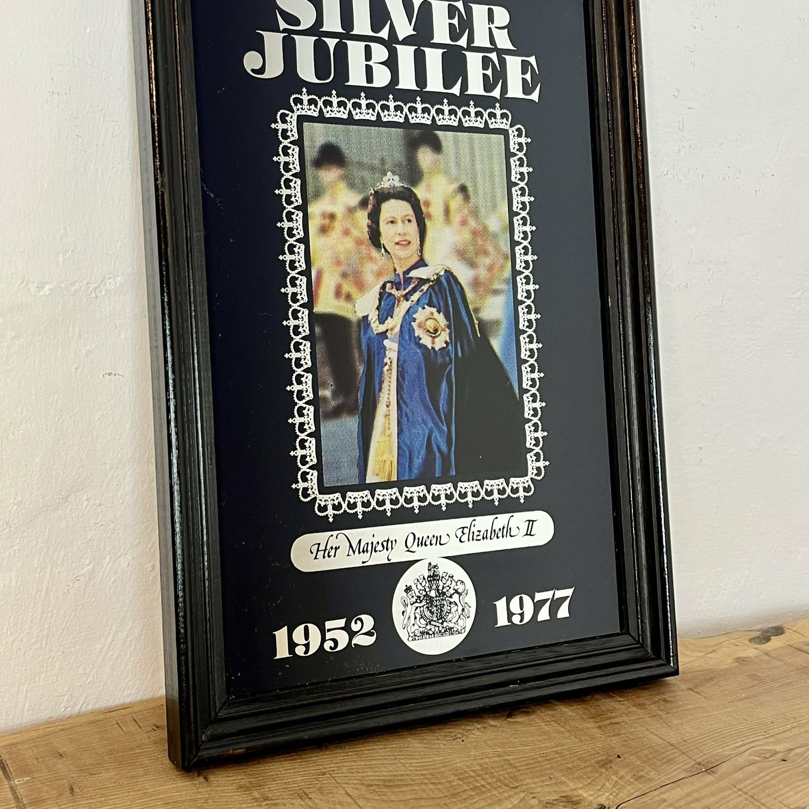 Vintage Silver Jubilee Collectable Mirror, Queen Elizabeth II, Royal Souvenir, Memorabilia Wall Art, Picture, London Sign, British Royal photo Art