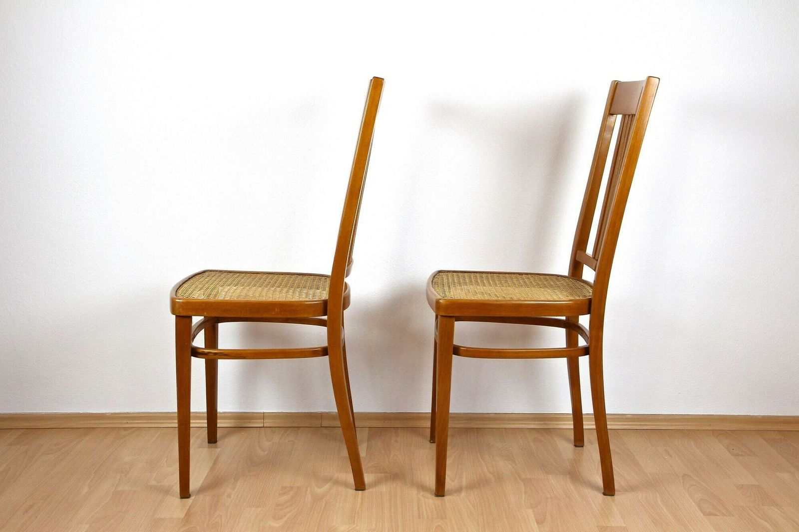 photo furniture Pair Of Art Nouveau Bentwood Chairs By J&J Kohn, Austria Circa 1910