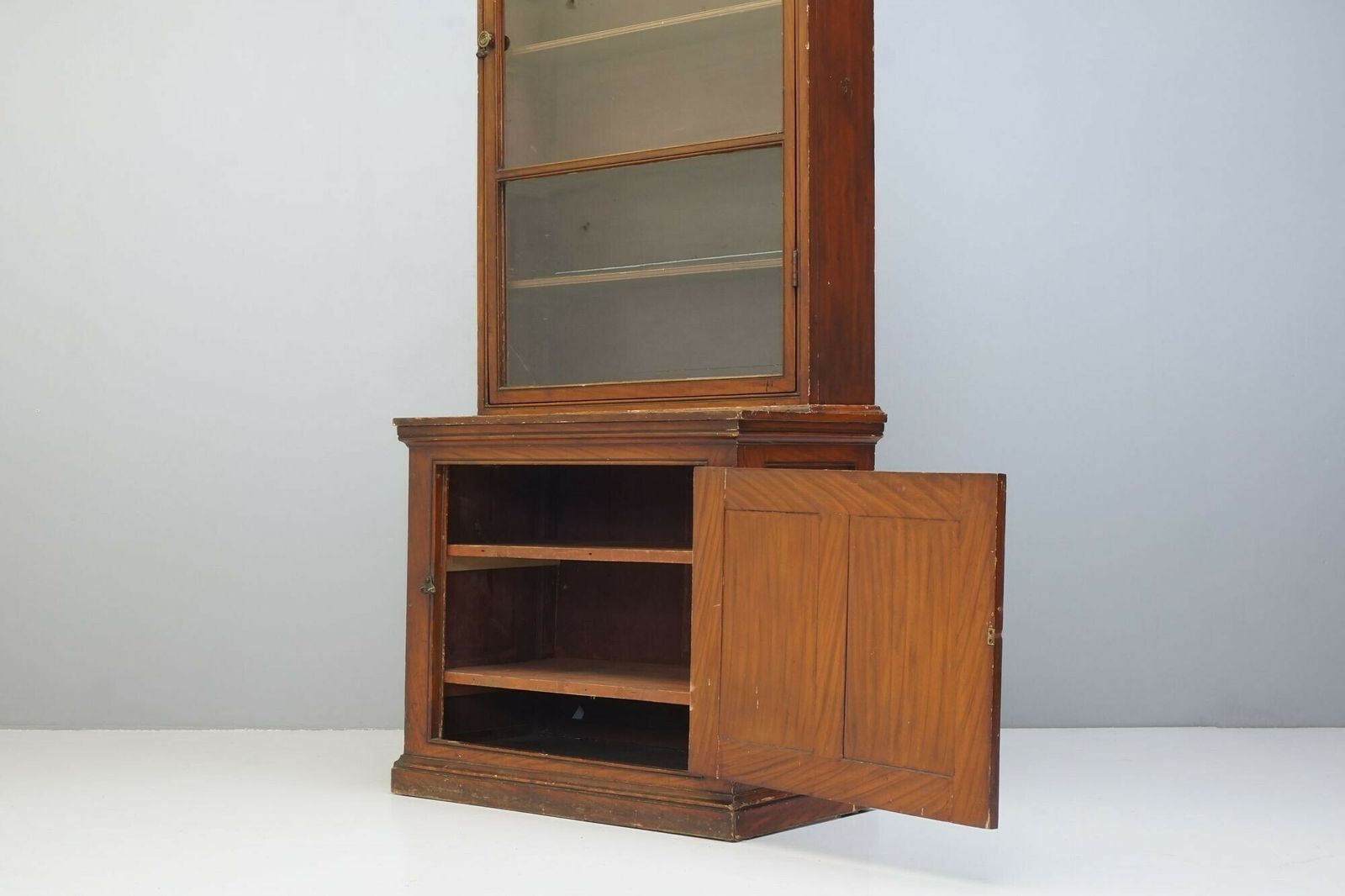 photo furniture Cupboard Bookcase, 1800s, Pine