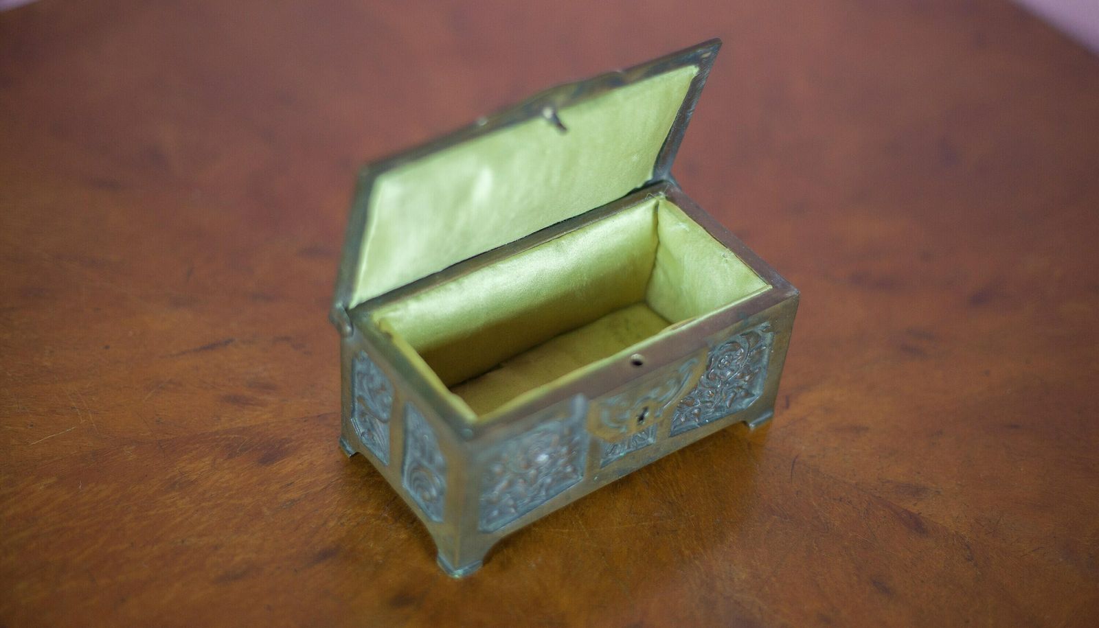 photo furniture Bronze Chest, Bronze, Art Nouveau, Boudoir, Collection, Jewel Box