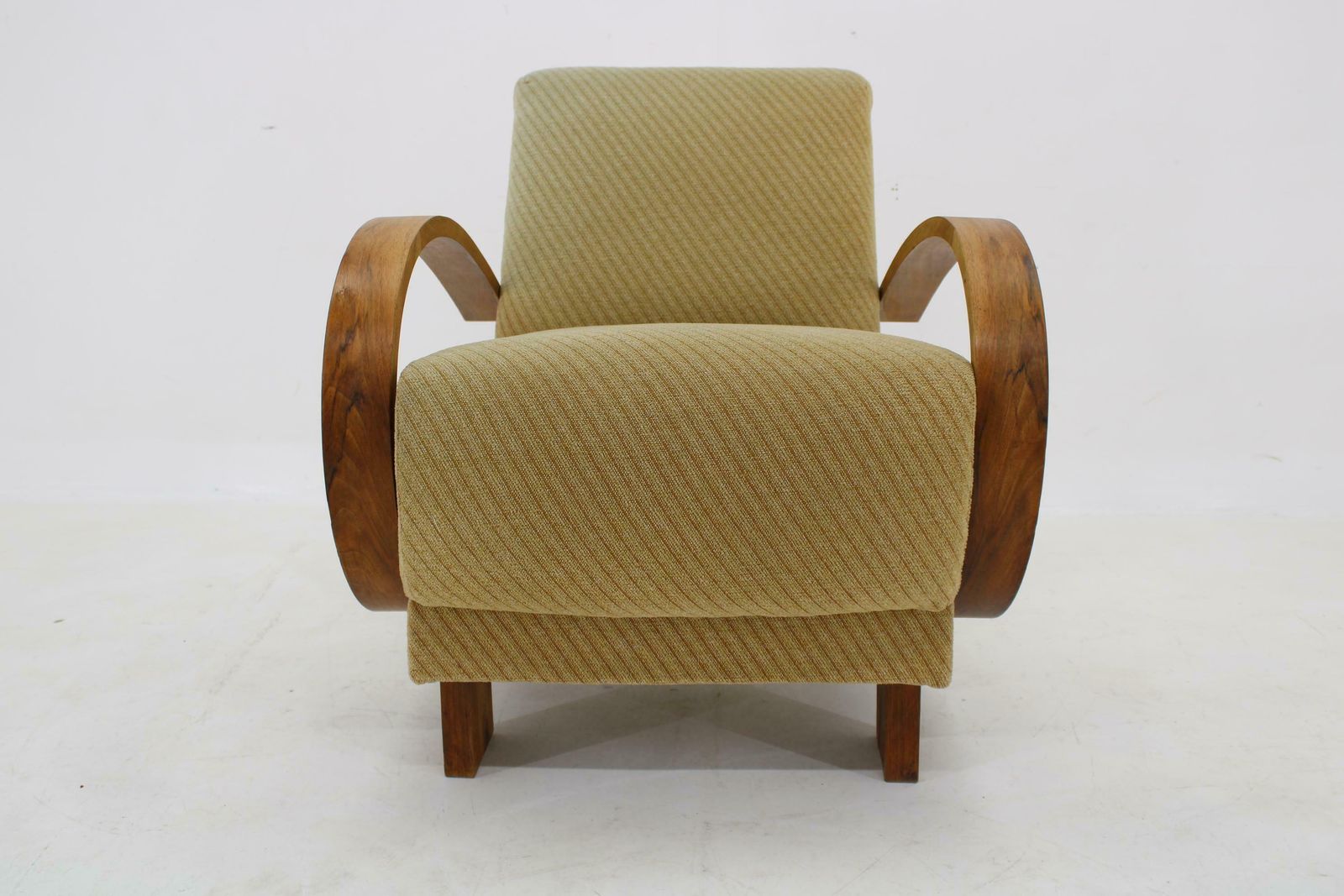 797.0 1930s Art Deco Armchair, Czechoslovakia photo