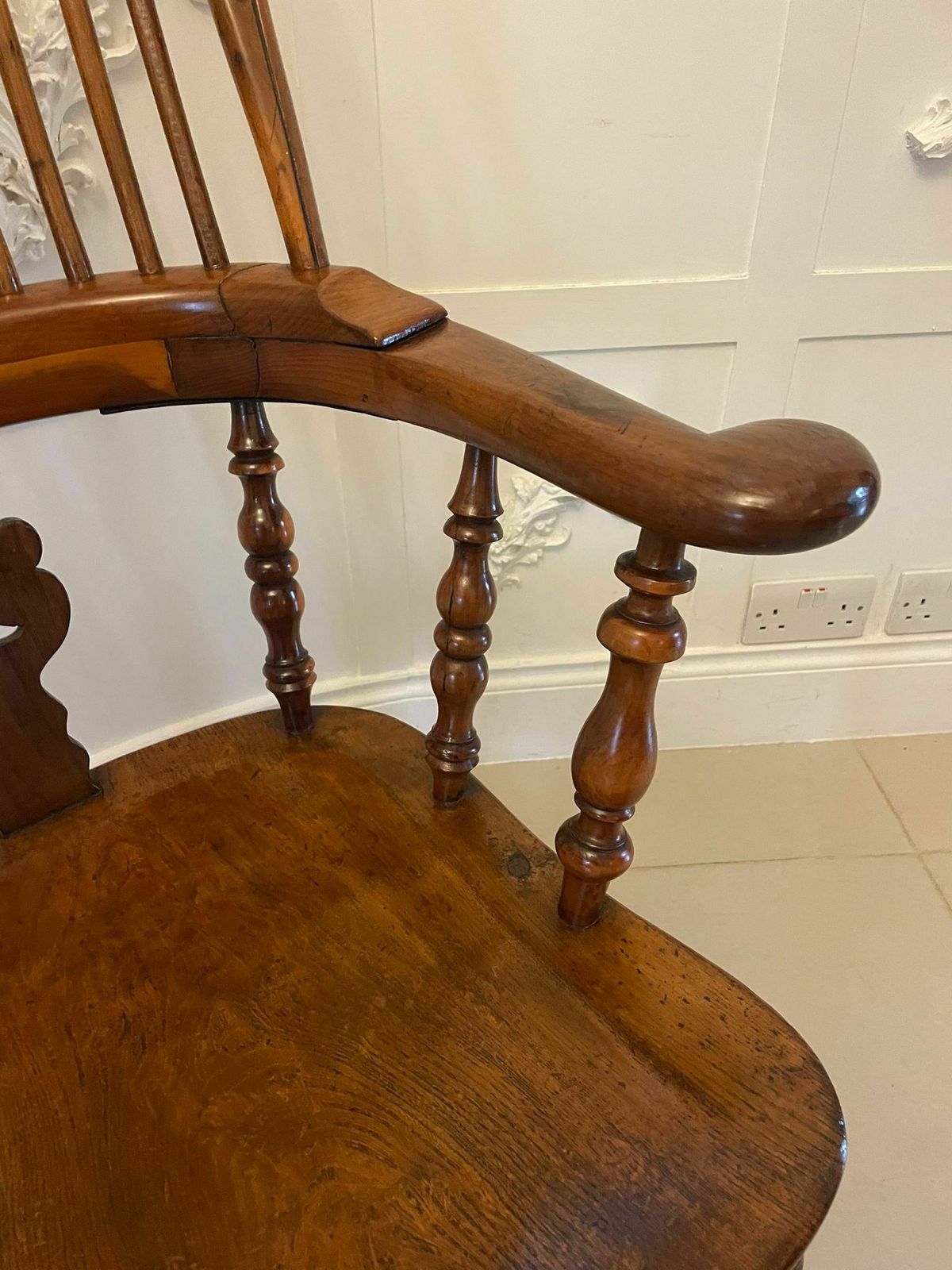 Antique 19th Century Quality Yew Wood Broad Arm Windsor Chair photo furniture