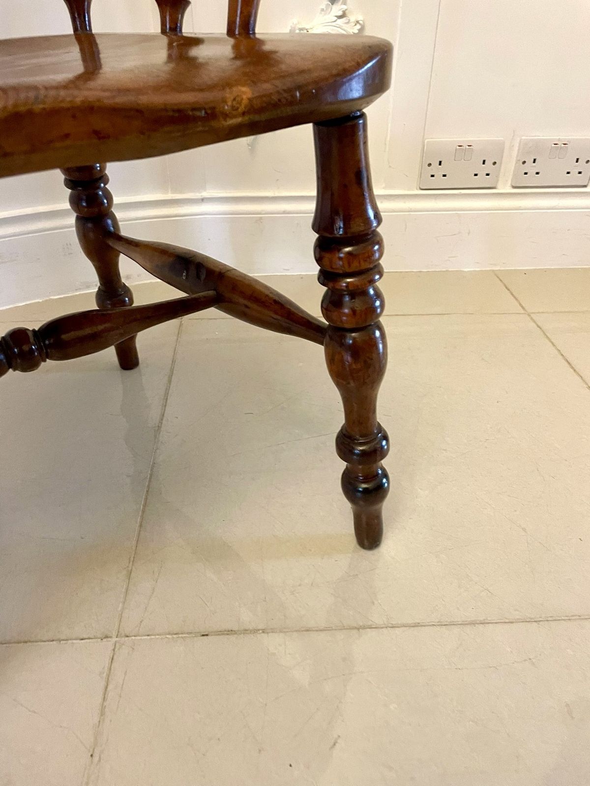 Antique 19th Century Quality Yew Wood Broad Arm Windsor Chair photo vintage