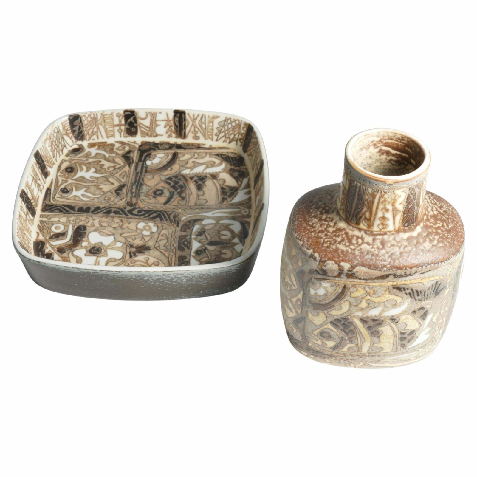 Scandinavian Modern Plate And Vase, Ceramic, "Baca", Fajance, By Nils Thorsson F