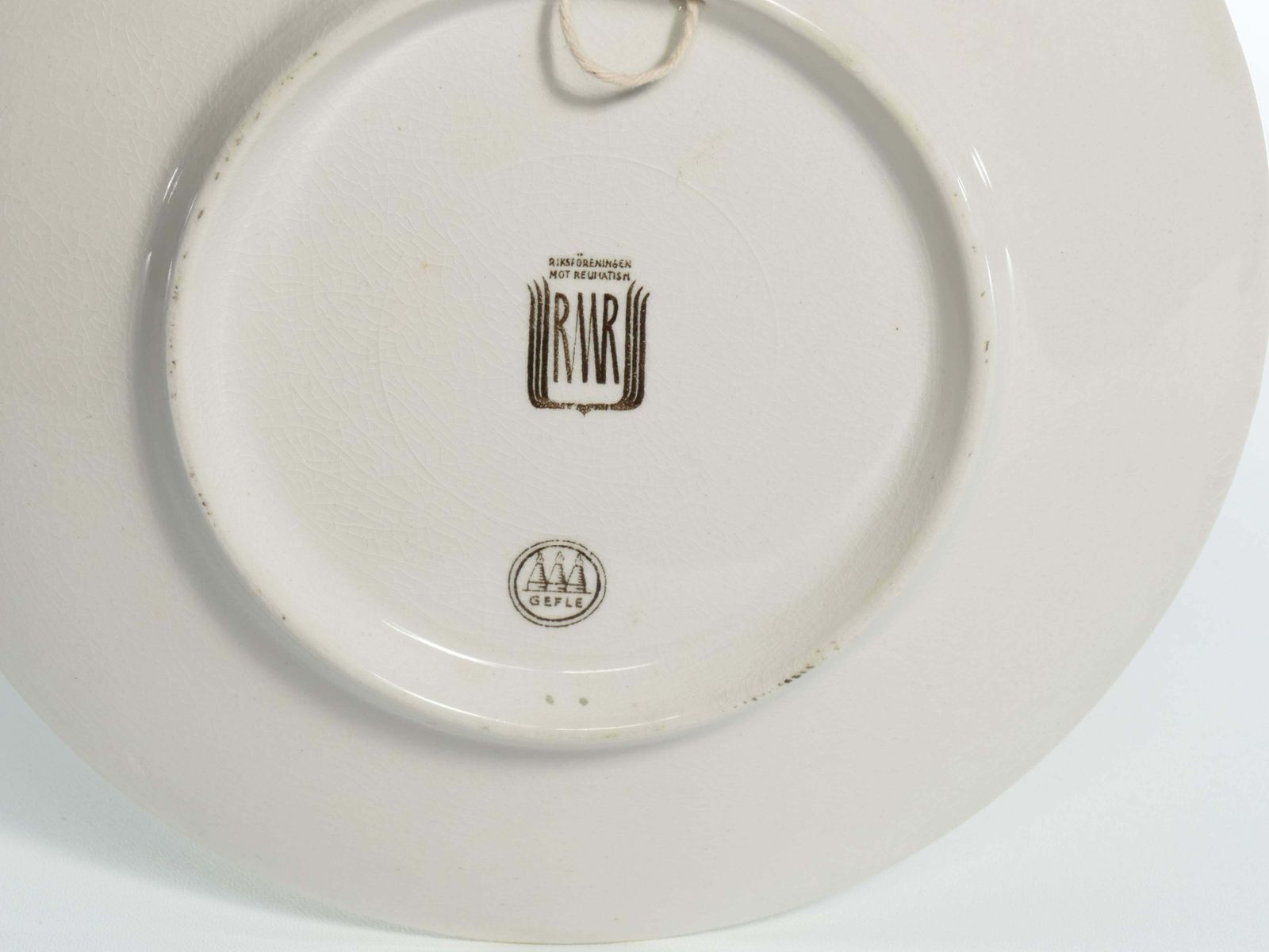 Swedish Grace Plates With Ulriksdal Palace In Yellow And Green By Gefle 1951 photo 129.0
