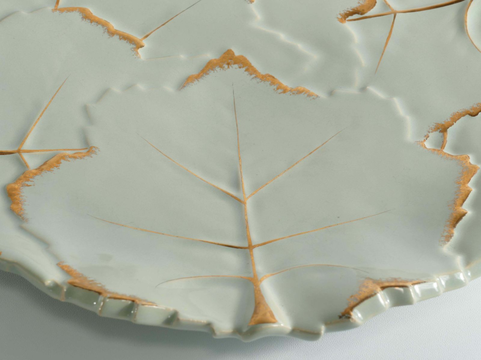Art Deco Pistachio And Gold Leaf Plates Viloca Paris Caffarelli photo buy