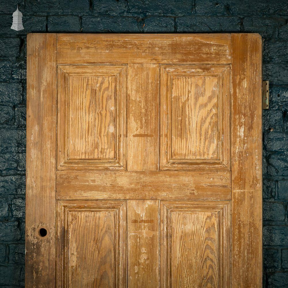 photo furniture Pitch Pine Panelled Door, Moulded 6 Panel