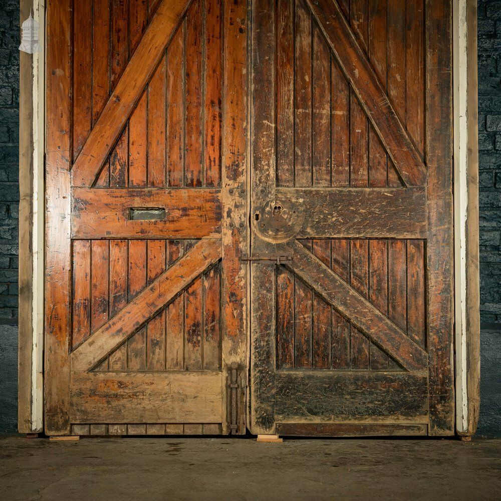 1530.0 Framed Arch Top Doors, Set Of Oak Braced Vertical Plank Doors photo