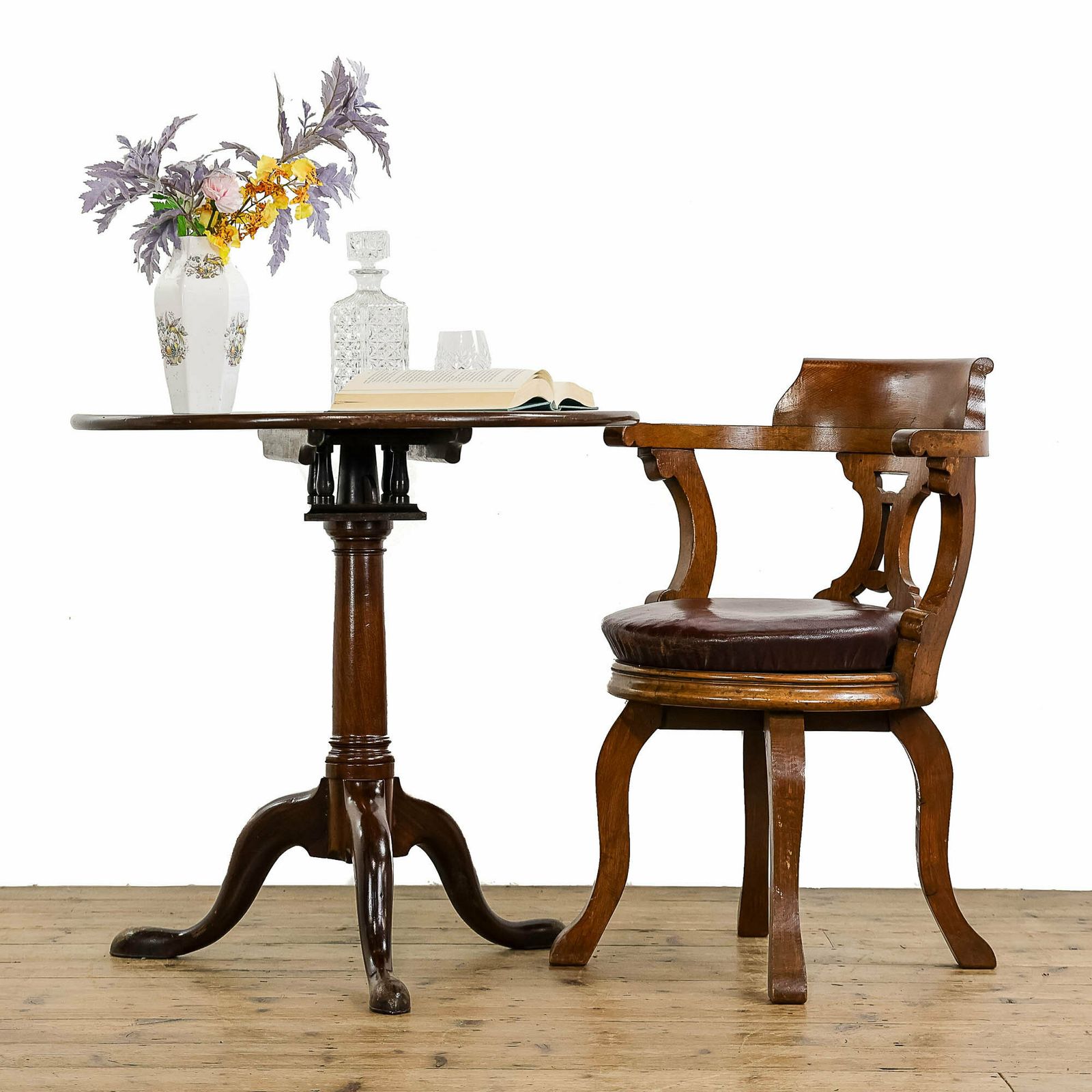 Georgian Antique Mahogany Tilt Top Table