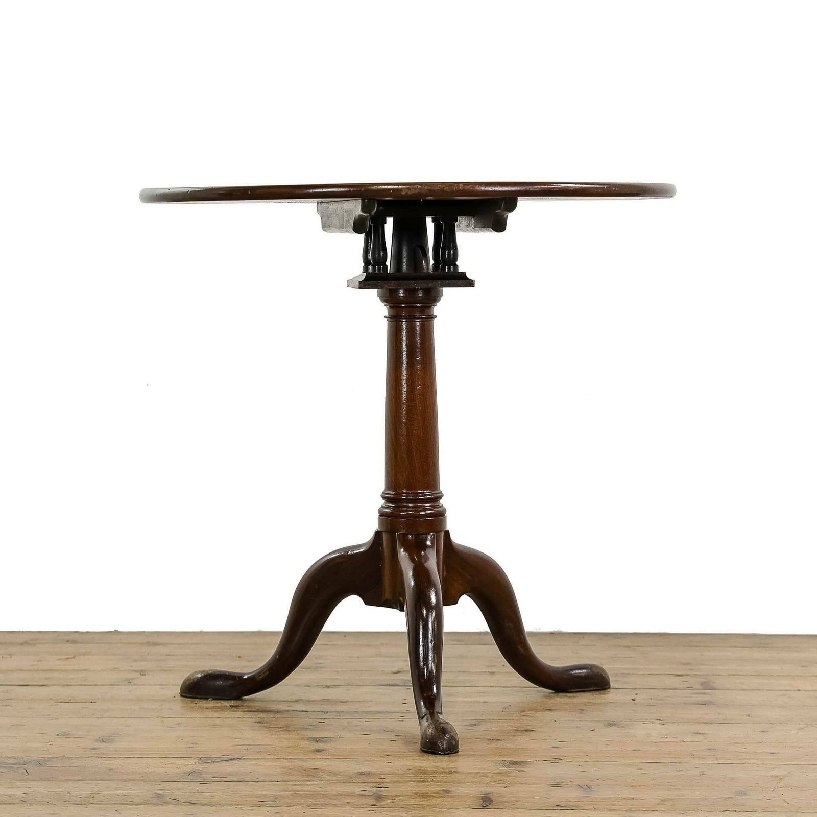 Georgian Antique Mahogany Tilt Top Table photo vinterior