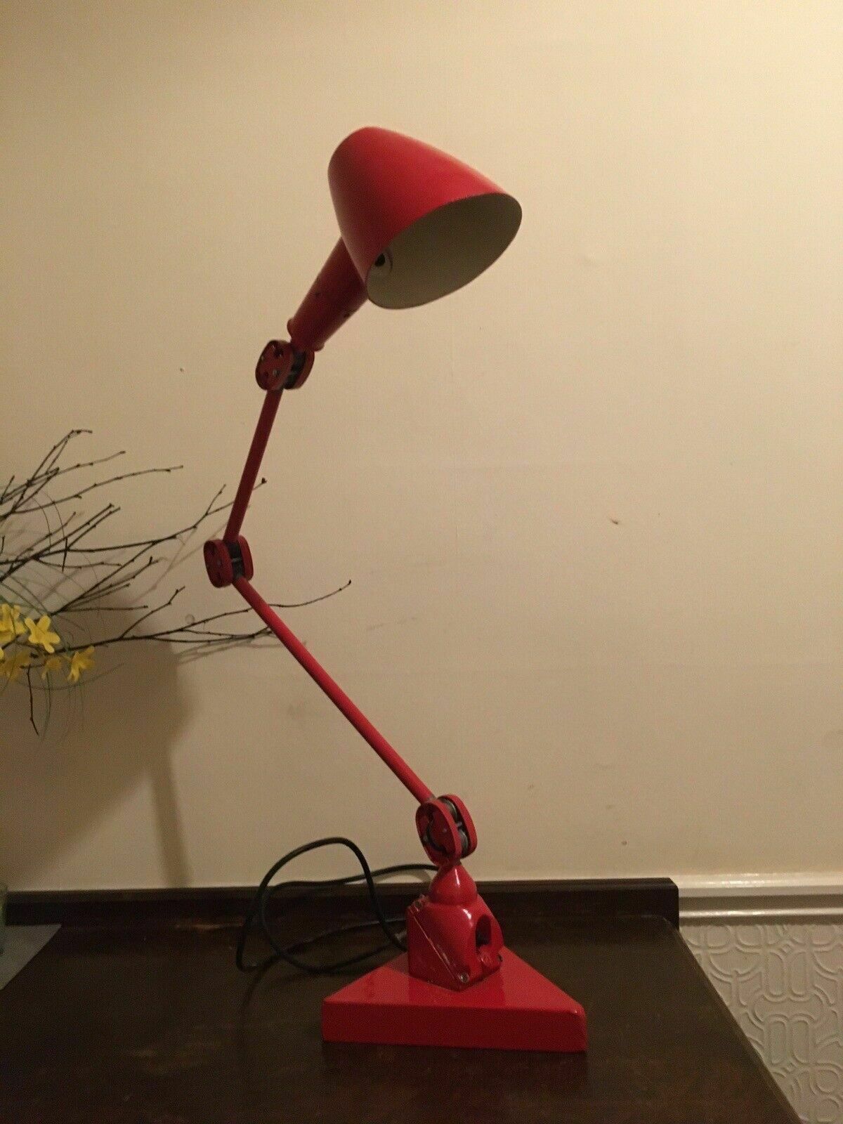 photo vintage Large Red Enamel Machinist Work Lamp Industrial Desk Lamps Early/Mid C20